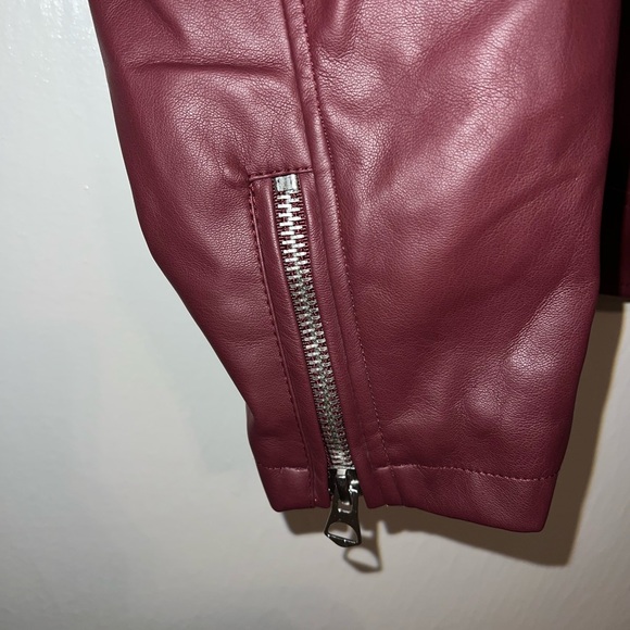 TORRID Maroon Faux Leather Jacket Size 4 - Picture 6 of 9